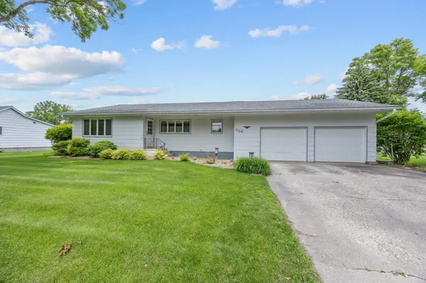 226 Ash AVE, Bird Island, MN 55310
