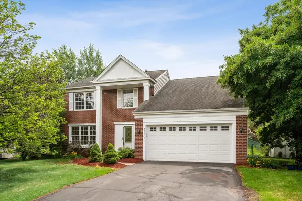 3121 Copper Oaks TRL, Woodbury, MN 55125