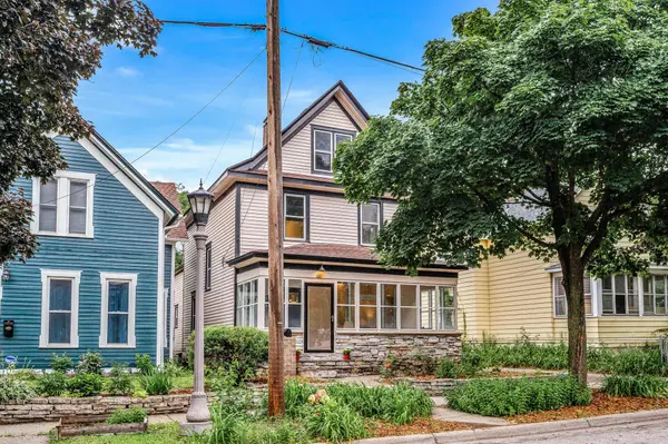 661 North ST E, Saint Paul, MN 55106