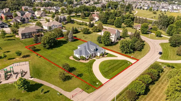 1608 Greystone LN SW,  Rochester,  MN 55902