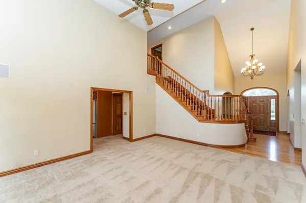 1608 Greystone LN SW, Rochester, MN 55902