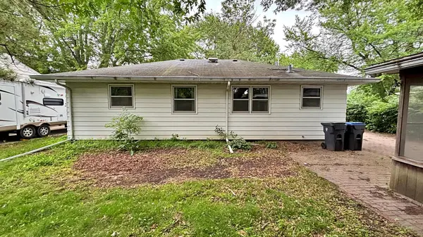 122 N Plainview AVE, Mankato, MN 56001