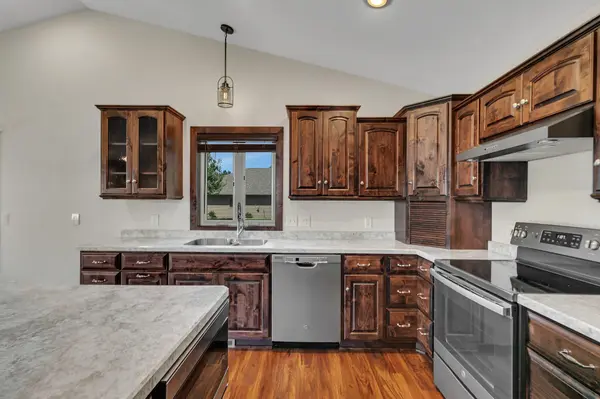 101 Barry LOOP NW, Richmond, MN 56368