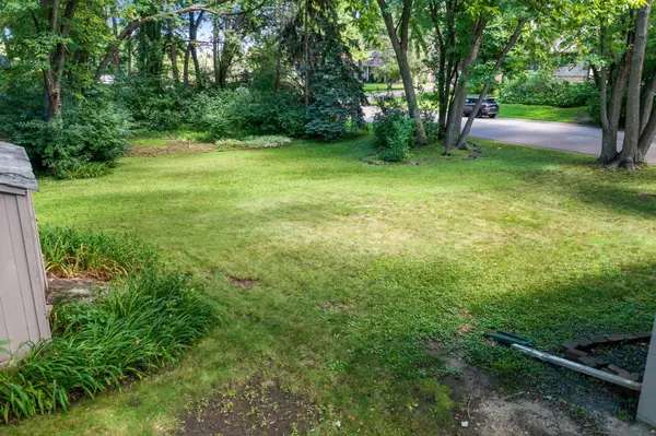 1415 County Road E W, Arden Hills, MN 55112