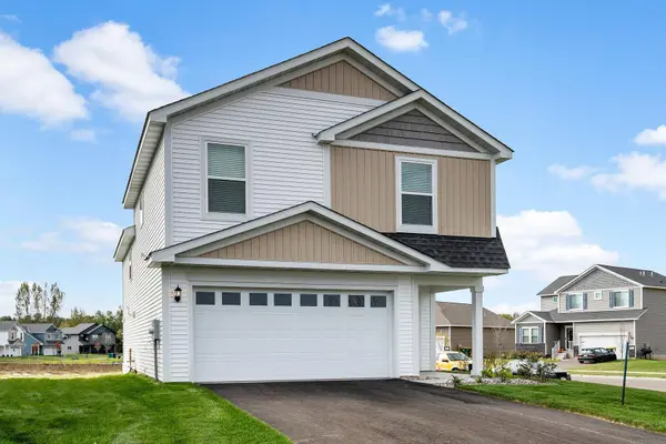 620 Redwood LOOP N, Cambridge, MN 55008