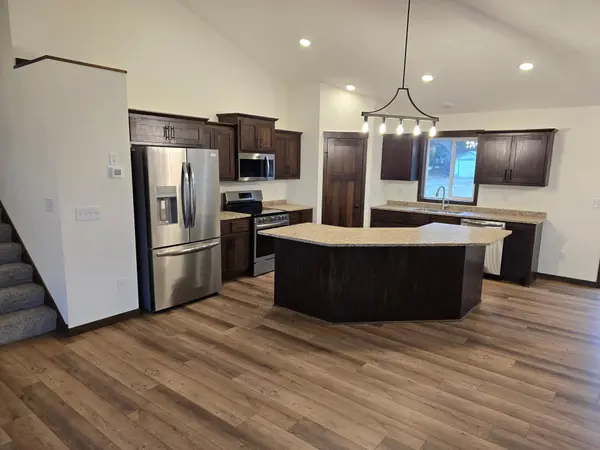 10852 190th Ave NW, Elk River, MN 55330