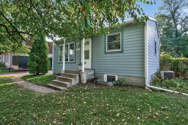1227 5th ST, Saint Paul Park, MN 55071