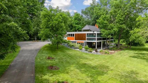 5 S Brown RD, Orono, MN 55356
