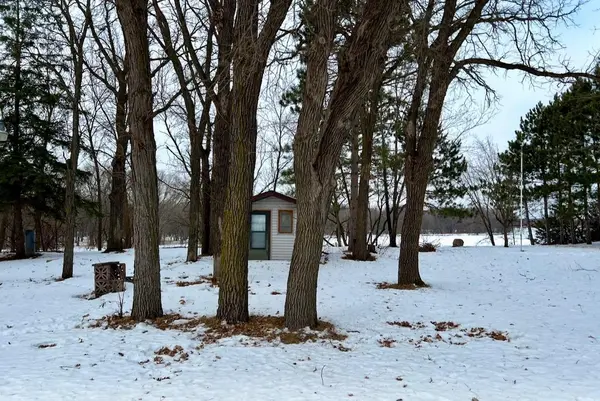 18606 Riverwood DR, Little Falls, MN 56345