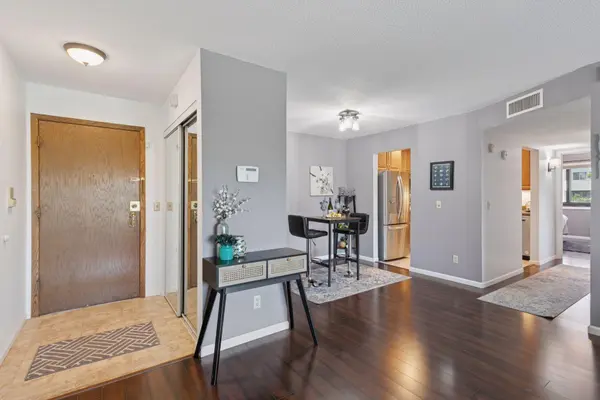 4100 Parklawn AVE #309, Edina, MN 55435