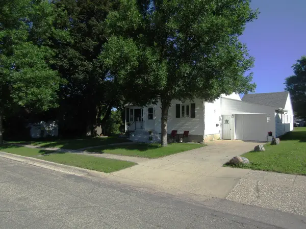 231 E Sorenson AVE, Appleton, MN 56208