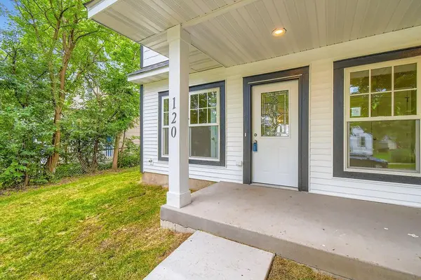 120 Case AVE E, Saint Paul, MN 55117