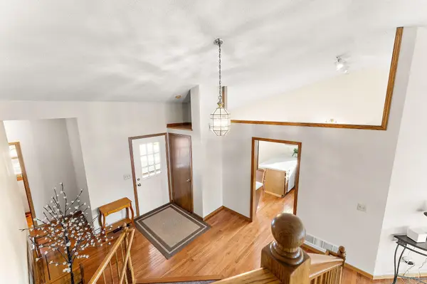 3584 Tara LN, Woodbury, MN 55125