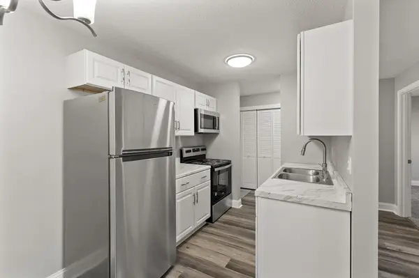 2616 Harriet AVE #111, Minneapolis, MN 55408