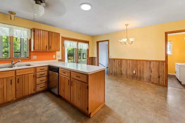 32653 Stinson Ridge RD, Houston, MN 55943