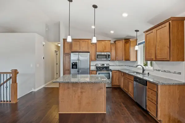 22461 Canova CT, Farmington, MN 55024