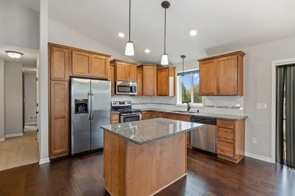 22461 Canova CT, Farmington, MN 55024