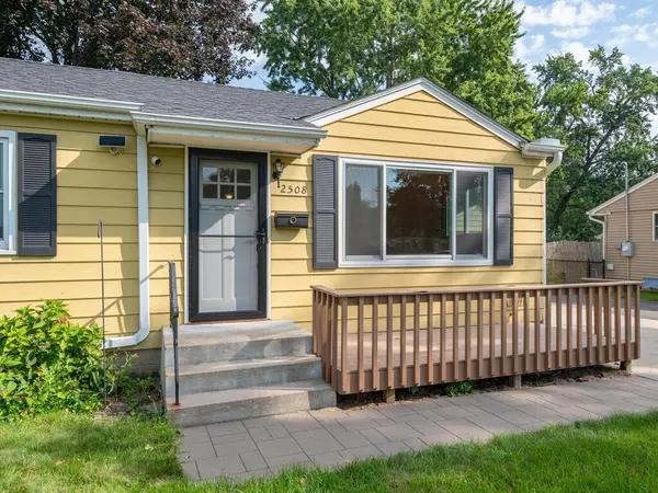 2508 W 70 1/2 ST, Richfield, MN 55423