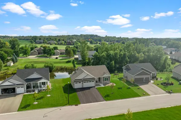 1195 Ivy WAY, Faribault, MN 55021