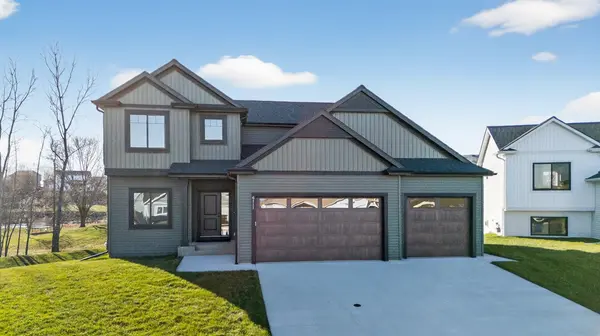 6111 Cody LN NW, Rochester, MN 55901