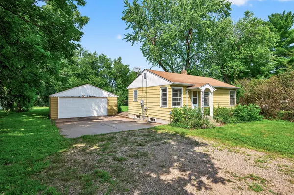 16612 Minnetonka BLVD, Minnetonka, MN 55345
