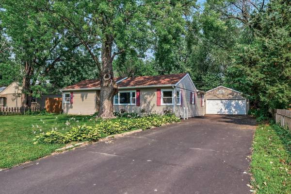 8209 11th AVE S, Bloomington, MN 55420