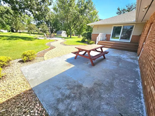 144 3rd ST N, Sauk Centre, MN 56378