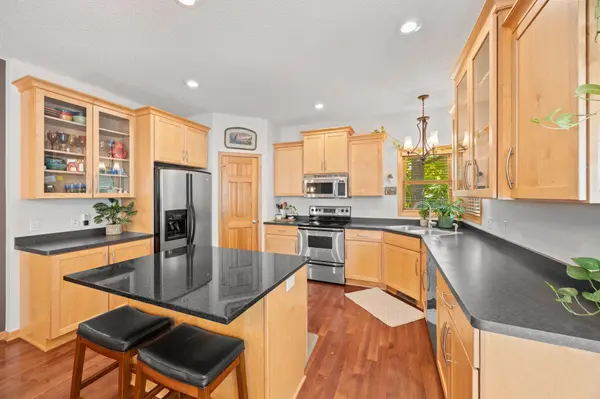 406 12th ST NW, Buffalo, MN 55313