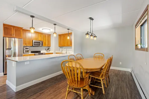 10401 Cedar Lake RD #201, Minnetonka, MN 55305