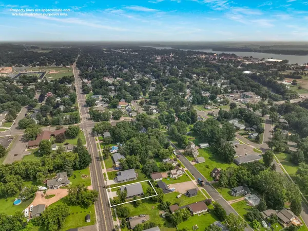 615 S Wisconsin AVE, Rice Lake, WI 54868