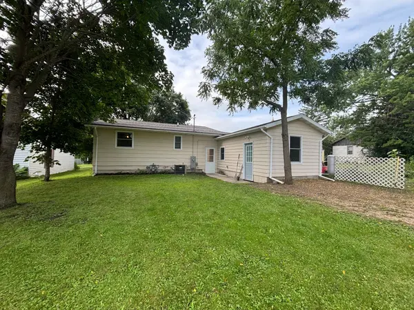208 4th ST NW, Bertha, MN 56437