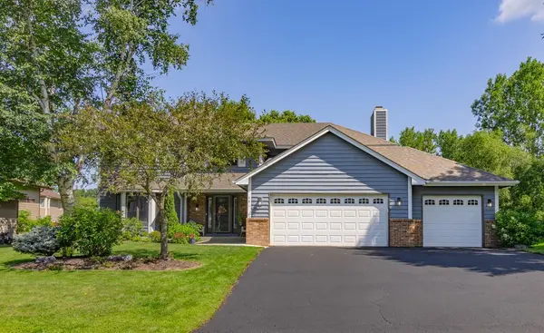 591 Autumn Oaks CT, Eagan, MN 55123