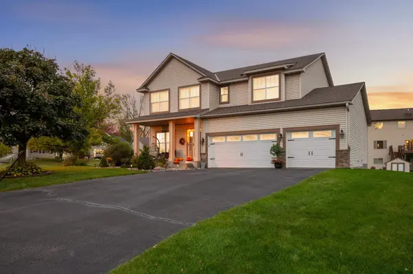 20742 Fury CT, Lakeville, MN 55044