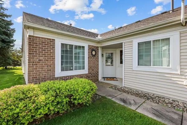 1853 Stone Meadow BLVD, Shakopee, MN 55379