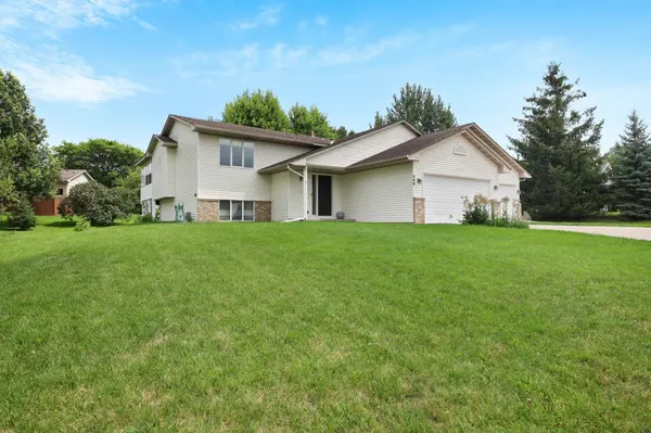 409 5th ST NW, Saint Michael, MN 55376