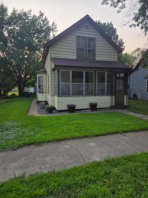 725 7th ST NE,  Little Falls,  MN 56345