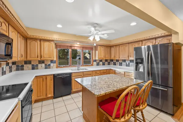 5230 Pennsylvania AVE N, New Hope, MN 55428