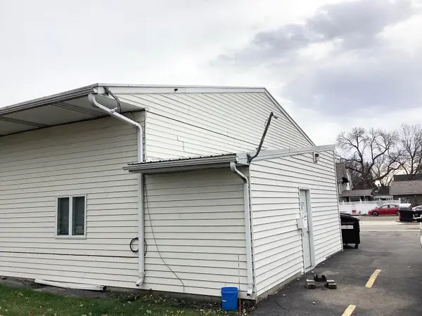 502-504 12th AVE NW, Austin, MN 55912