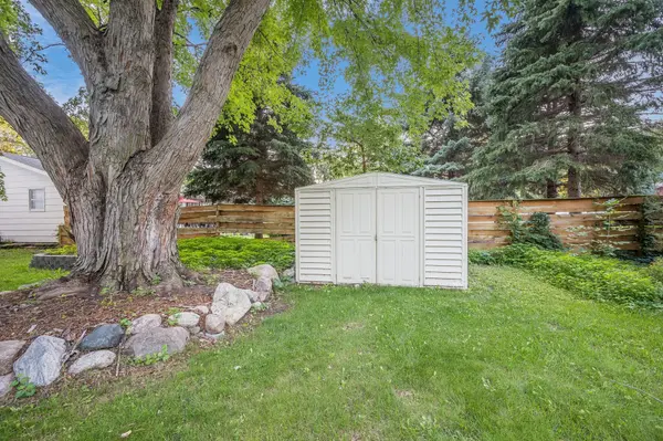500 W Thomas AVE, Marshall, MN 56258
