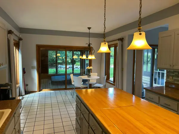 15904 Dawn DR, Minnetonka, MN 55345