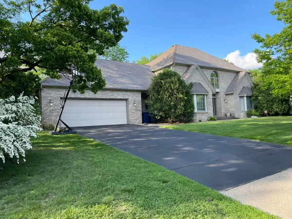 15904 Dawn DR, Minnetonka, MN 55345