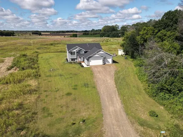 31226 Yucca CT, Bradford Twp, MN 55008