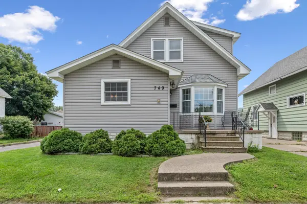 749 W 4th ST, Winona, MN 55987