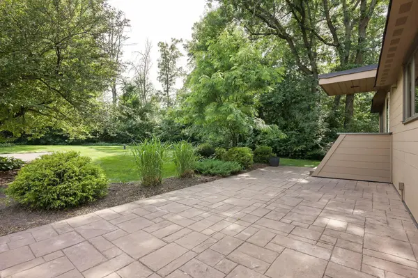 2410 Lisbon AVE N, Lake Elmo, MN 55042