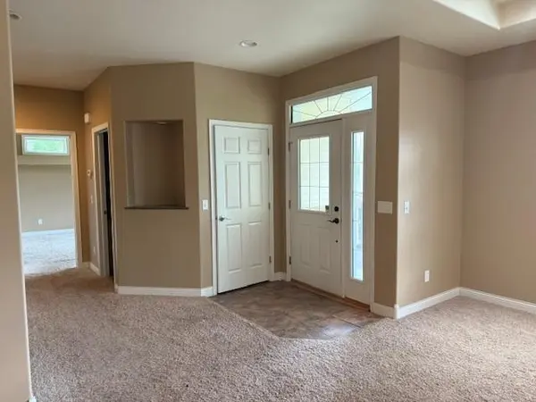 709 Blackmer AVE, Albert Lea, MN 56007