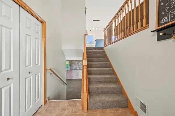 528 Jackson CIR, Somerset, WI 54025