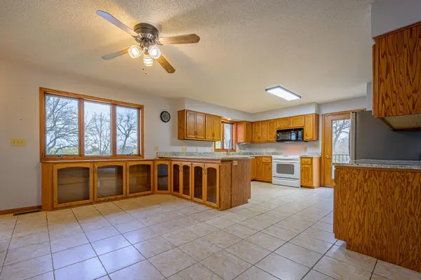6854 58th AVE SE, Willmar, MN 56201