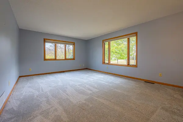 6854 58th AVE SE, Willmar, MN 56201