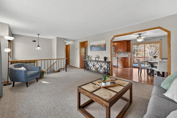 2835 Laurel ST S, Cambridge, MN 55008