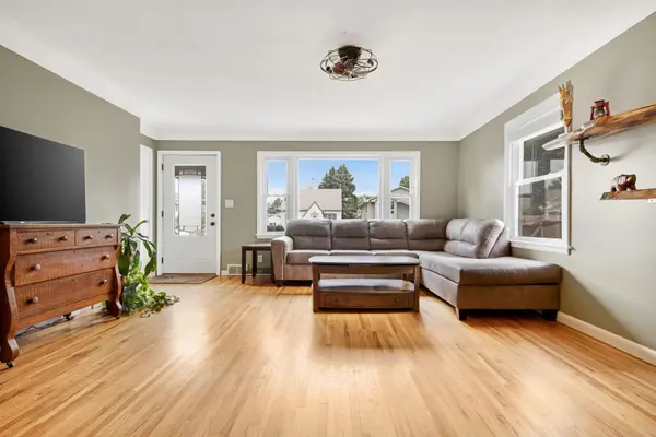 233 Richmond ST W, South Saint Paul, MN 55075